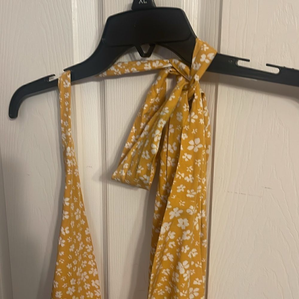 NWOT Boohoo Floral Dress Size 8 - Picture 2 of 5